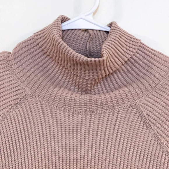 The Range Tan Cropped Turtleneck Waffle Knit Designer Long Sleeve Shirt XS - Picture 4 of 8
